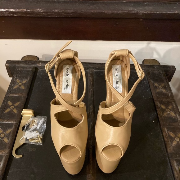 Heels nThrills genuine leather pole dancing heels - Picture 4 of 4